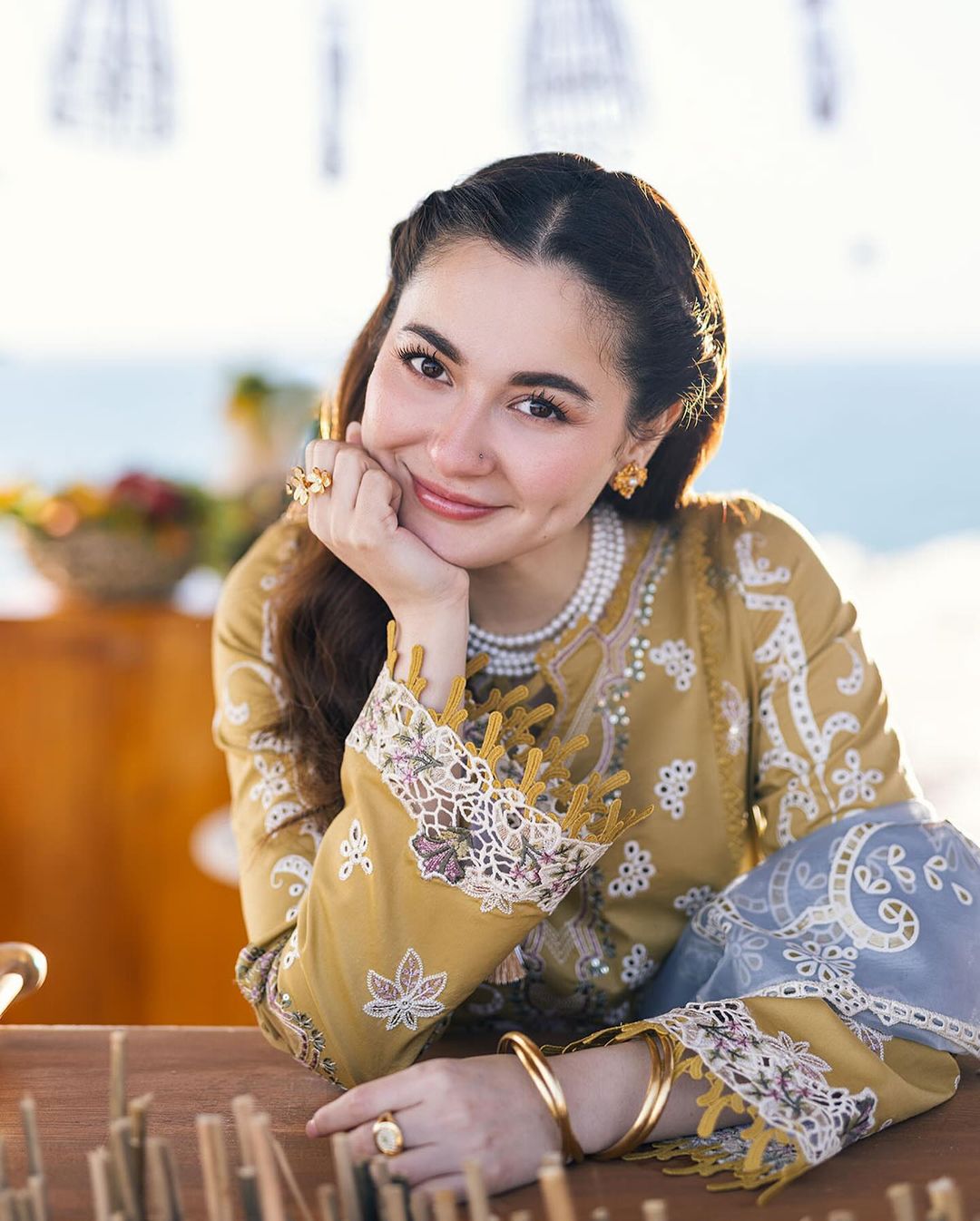 Hania Aamir (7)